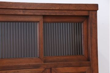 アンティーク家具　アンティーク　素敵なデザイン!古いお家のモールガラス二段重ねチェスト(収納棚)