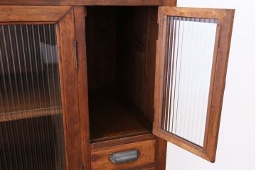 アンティーク家具　アンティーク　素敵なデザイン!古いお家のモールガラス二段重ねチェスト(収納棚)