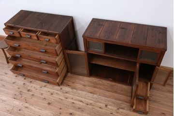 アンティーク家具　アンティーク　素敵なデザイン!古いお家のモールガラス二段重ねチェスト(収納棚)
