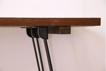 アンティーク家具　和製アンティーク　天板一枚板　古い木のシンプルな鉄脚テーブル