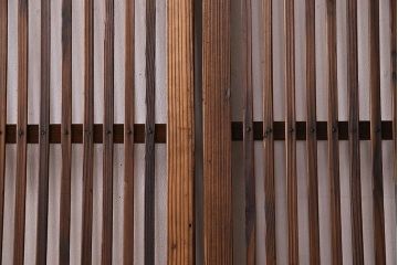 和製アンティーク　ジャンク品　クリアガラス帯の格子戸2枚セット