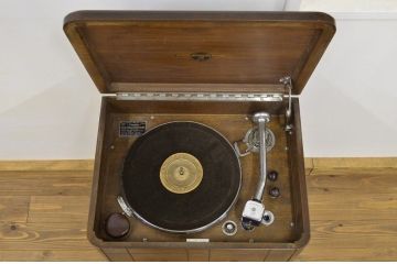 アンティーク雑貨　ジャンク品!古いコロンビア(columbia)蓄音機No.301