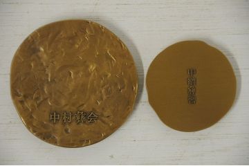 アンティーク雑貨　○堀進二作・中村彝ブロンズレリーフ2点(メダル)