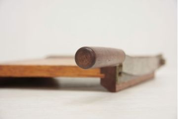 アンティーク雑貨　古い木製ペーパーカッター(裁断機)