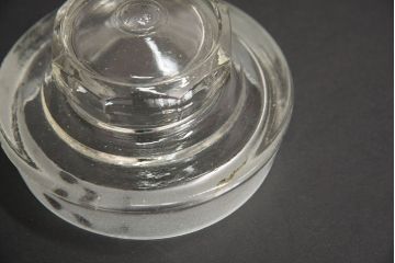 アンティーク雑貨　昭和レトロ　アンティークガラス瓶2個セット(ビン)