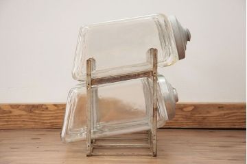アンティーク雑貨　昭和レトロ　古い駄菓子屋の6連ガラス瓶(ビン)