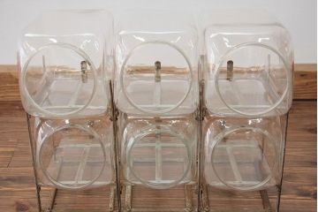 アンティーク雑貨　昭和レトロ　古い駄菓子屋の6連ガラス瓶(ビン)