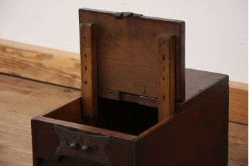 アンティーク雑貨　古民具・骨董　古い銭箱