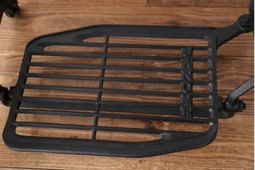アンティーク　古いミシンのリメイクテーブル(机・作業台)