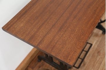 アンティーク　古いミシンのリメイクテーブル(机・作業台)