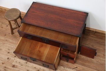 アンティーク家具　古民具・骨董　時代箪笥ローチェスト(ローボード)