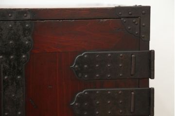 アンティーク家具　古民具・骨董　観音開き時代箪笥ローチェスト(ローボード)