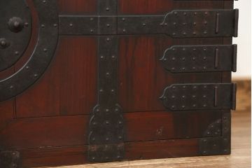 アンティーク家具　古民具・骨董　観音開き時代箪笥ローチェスト(ローボード)