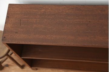 アンティーク家具　アンティーク　古い学校の脚付き本棚?(飾り棚・陳列棚)