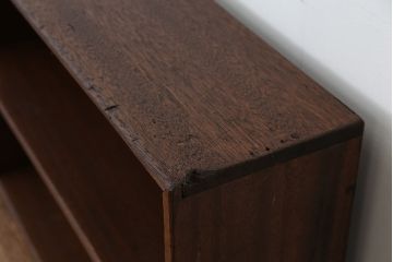 アンティーク家具　アンティーク　古い学校の脚付き本棚?(飾り棚・陳列棚)
