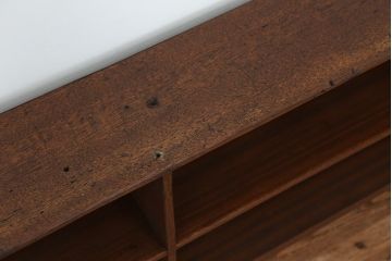 アンティーク家具　アンティーク　古い学校の脚付き本棚(8)(飾り棚・陳列棚)