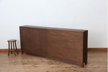 アンティーク家具　アンティーク　古い学校の脚付き本棚(8)(飾り棚・陳列棚)
