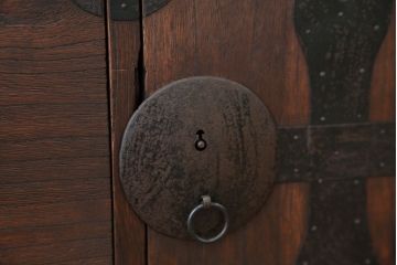 アンティーク家具　☆古民具・骨董　古いお家の二段重ね時代箪笥