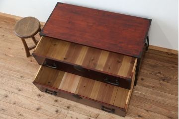 アンティーク家具　アンティーク　シンプルな時代箪笥ローチェスト?(ローボード)