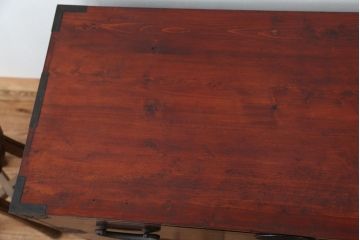 アンティーク家具　アンティーク　シンプルな時代箪笥ローチェスト?(ローボード)
