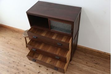 アンティーク家具　アンティーク　古い木の脚付きチェスト(タンス)