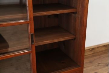 アンティーク家具　アンティーク　古い木の収納棚(飾り棚・食器棚)
