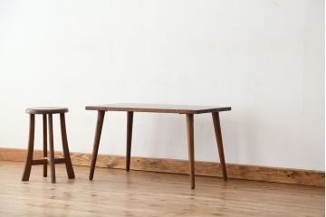 レトロ家具　アンティーク　天板一枚板!古材を使ったレトロなセンターテーブル