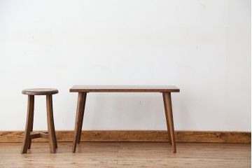 レトロ家具　アンティーク　天板一枚板!古材を使ったレトロなセンターテーブル