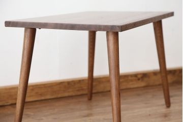 レトロ家具　アンティーク　天板一枚板!古材を使ったレトロなセンターテーブル