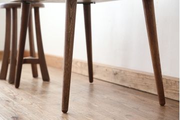 レトロ家具　アンティーク　天板一枚板!古材を使ったレトロなセンターテーブル