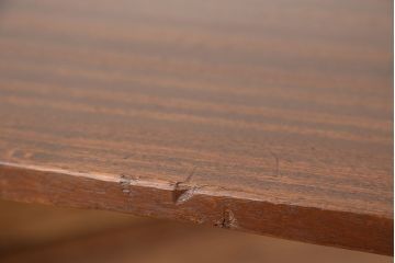 レトロ家具　アンティーク　天板一枚板!古材を使ったレトロなセンターテーブル