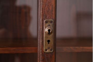 アンティーク家具　アンティーク　古い栓材のシンプルなアンティーク収納棚(飾り棚)