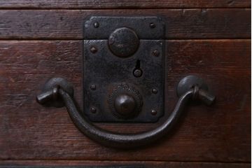 アンティーク家具　古民具・骨董　希少なサイズの関西帳場箪笥