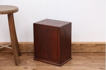 アンティーク家具　アンティーク　作りの良い古い栗材の小引き出し