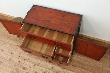 アンティーク家具　アンティーク　味のある鉄脚観音開き時代箪笥ローボード(ローチェスト)
