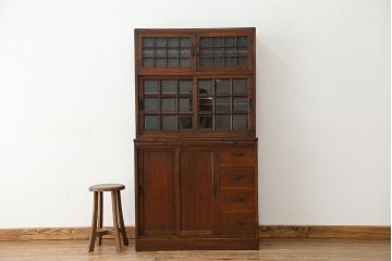 アンティーク家具　☆アンティーク　素敵なデザイン!古いナラ材の上質な面取りガラス食器棚