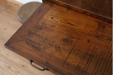 アンティーク家具　☆アンティーク　素敵なデザイン!古いナラ材の上質な面取りガラス食器棚