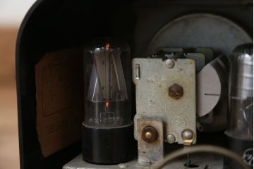 アンティーク雑貨　古いマツダ(62B-240)・ナショナルラジオなど　3点セット