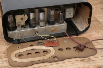 アンティーク雑貨　古いマツダ(62B-240)・ナショナルラジオなど　3点セット