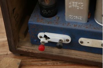 アンティーク雑貨　古いマツダ(62B-240)・ナショナルラジオなど　3点セット