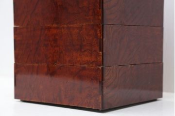 アンティーク雑貨　大正期!古い欅の四段重箱(漆器)