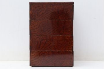 アンティーク雑貨　大正期!古い欅の四段重箱(漆器)