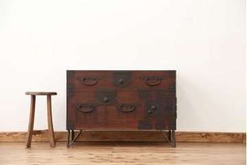 アンティーク家具　古民具・骨董　鉄脚時代箪笥ローボード(ローチェスト)