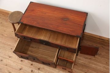 アンティーク家具　古民具・骨董　鉄脚時代箪笥ローボード(ローチェスト)