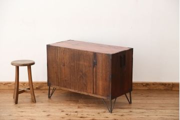 アンティーク家具　古民具・骨董　鉄脚時代箪笥ローボード(ローチェスト)