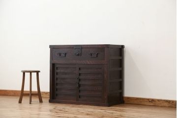 アンティーク家具　古民具・骨董　古い欅材の越後帳場箪笥(銭戸棚)