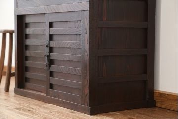 アンティーク家具　古民具・骨董　古い欅材の越後帳場箪笥(銭戸棚)