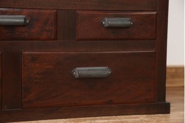 アンティーク家具　☆アンティーク　重厚!古い欅材の結霜ガラス二段重ね食器棚(収納棚)