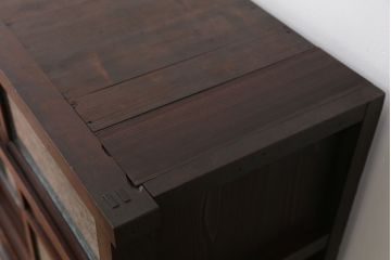 アンティーク家具　☆アンティーク　重厚!古い欅材の結霜ガラス二段重ね食器棚(収納棚)