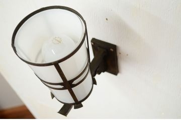 大正期!古い真鍮枠乳白ガラスウォールランプ(電笠照明)